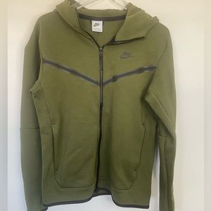 Nike jacket nwt